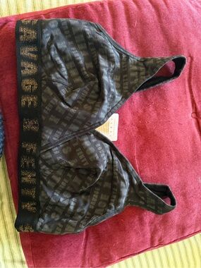 NWT Savage X Fenty Black Bralette